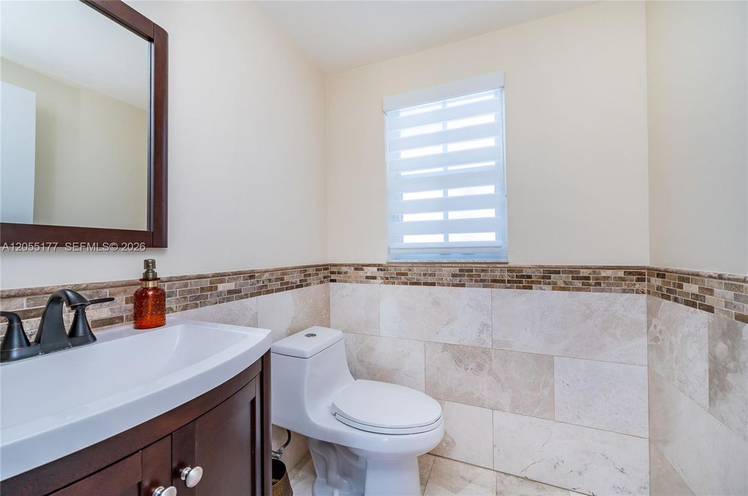 En Venta: $519,000 (3 camas, 2 baños, 1679 Pies cuadrados)