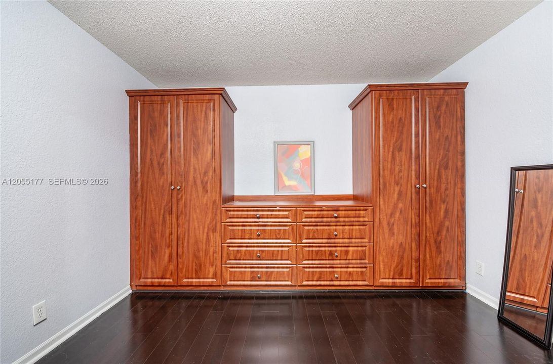 En Venta: $519,000 (3 camas, 2 baños, 1679 Pies cuadrados)