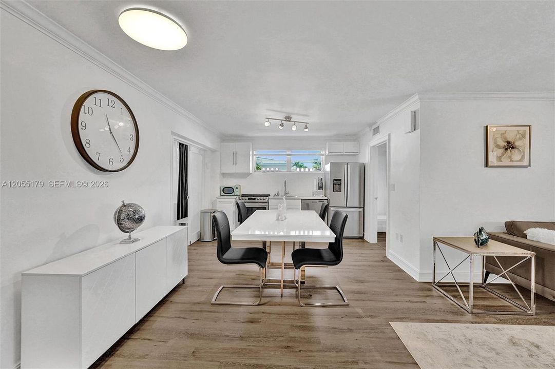 For Rent: $7,700 (5 beds, 2 baths, 1756 Square Feet)