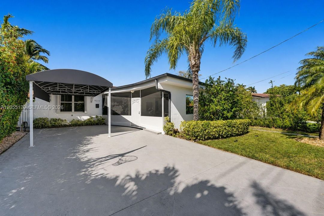 For Rent: $7,700 (5 beds, 2 baths, 1756 Square Feet)