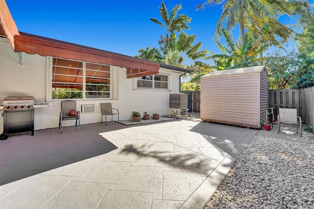 For Rent: $7,700 (5 beds, 2 baths, 1756 Square Feet)