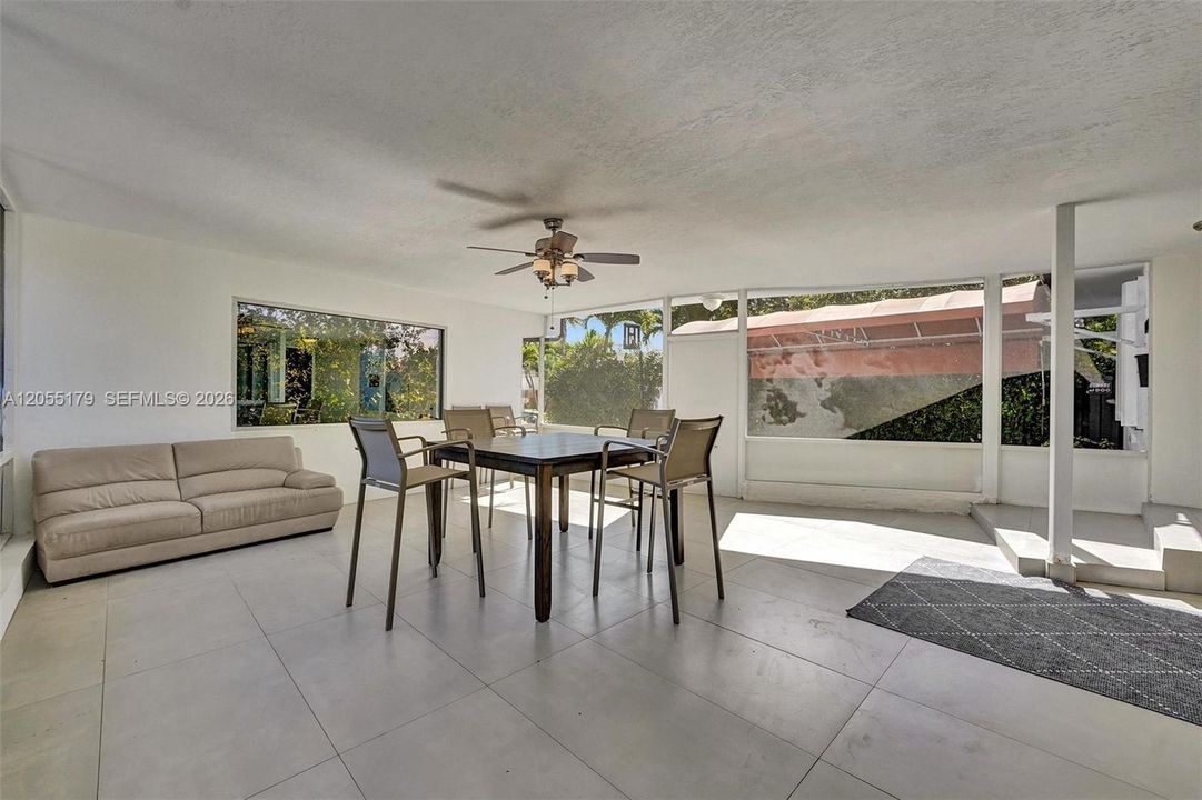 For Rent: $7,700 (5 beds, 2 baths, 1756 Square Feet)