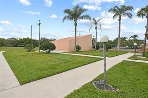 Lakeside green Racquet ball courts