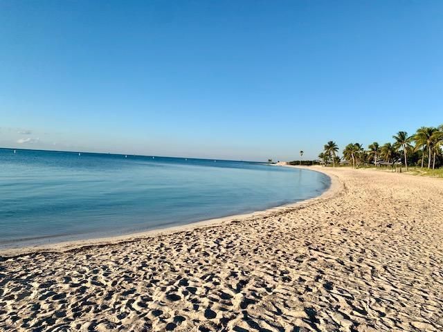 Sombrero Beach