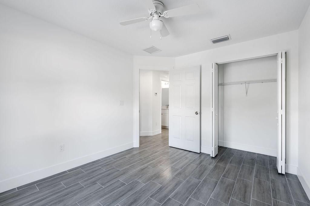 3244SEJeffersonSt.Stuart-11