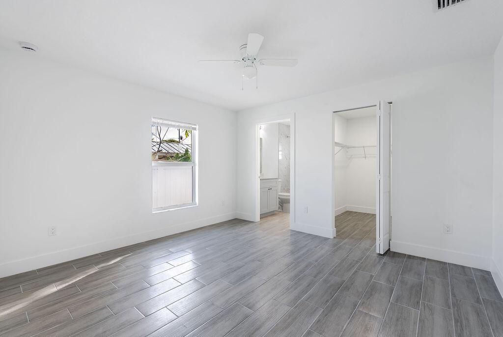 3244SEJeffersonSt.Stuart-15