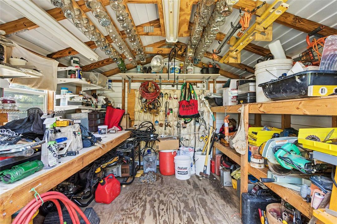 На продажу: $619,900 (3 спален, 2 ванн, 1905 Квадратных фут)