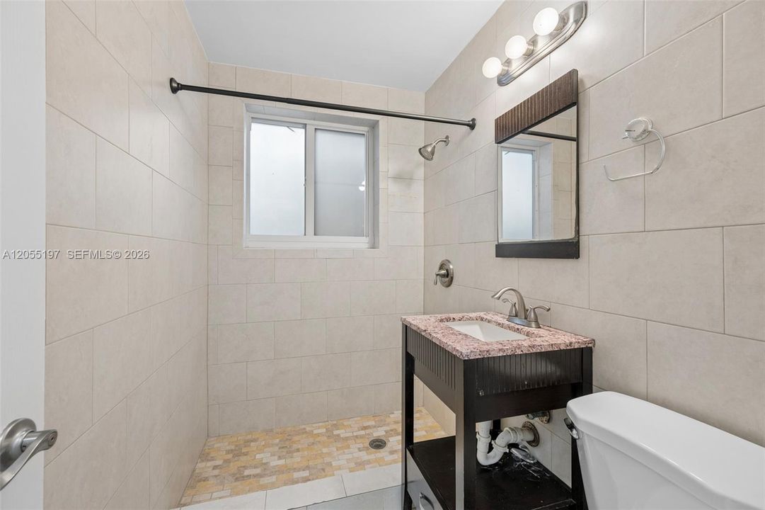 В аренду: $2,700 (2 спален, 2 ванн, 1200 Квадратных фут)