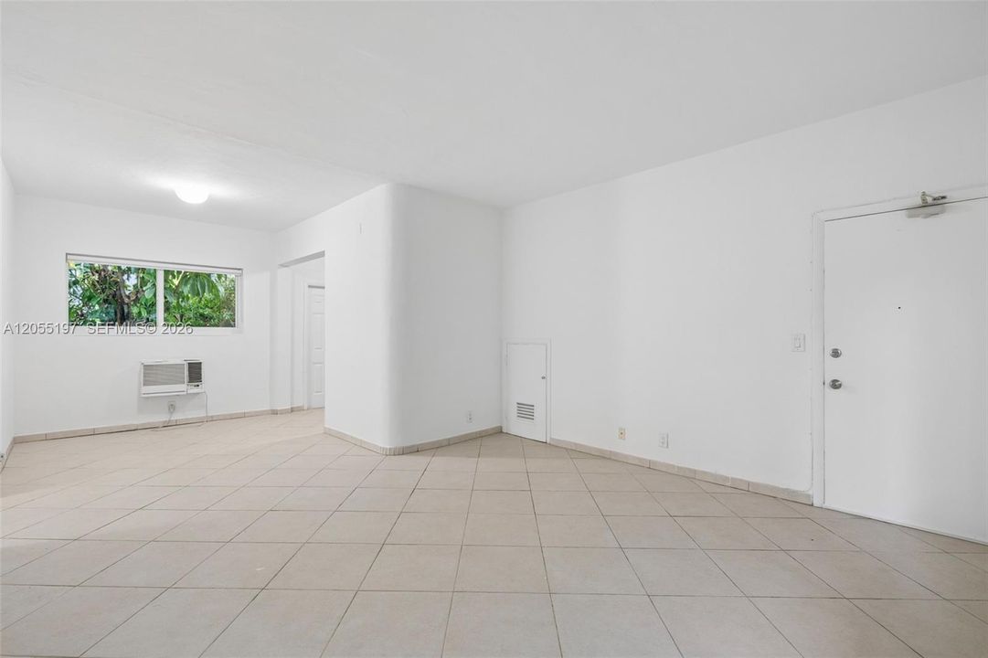 В аренду: $2,700 (2 спален, 2 ванн, 1200 Квадратных фут)