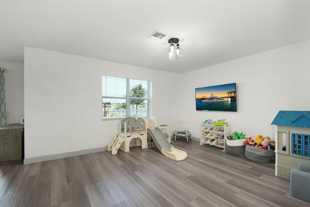 dining area/playroom