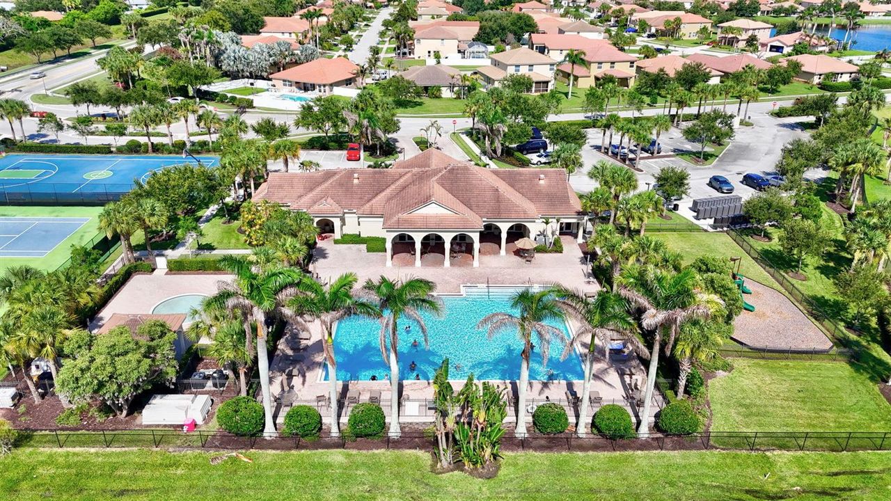 clubhouse/pool