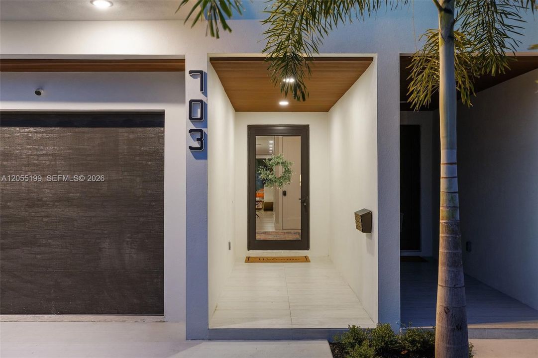En Renta: $9,500 (5 camas, 4 baños, 825 Pies cuadrados)