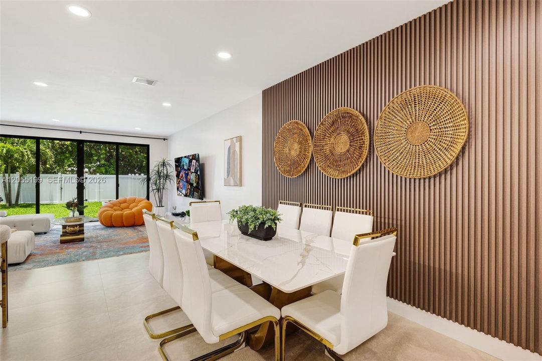 En Renta: $9,500 (5 camas, 4 baños, 825 Pies cuadrados)