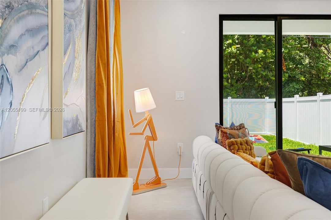 En Renta: $9,500 (5 camas, 4 baños, 825 Pies cuadrados)