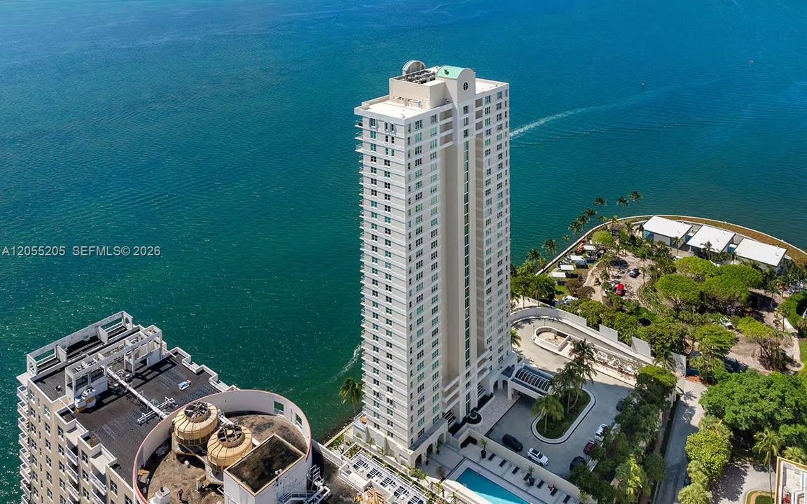 В аренду: $4,000 (2 спален, 2 ванн, 960 Квадратных фут)