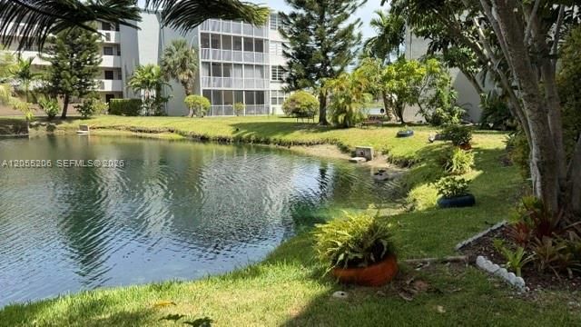 В аренду: $2,150 (2 спален, 2 ванн, 1315 Квадратных фут)
