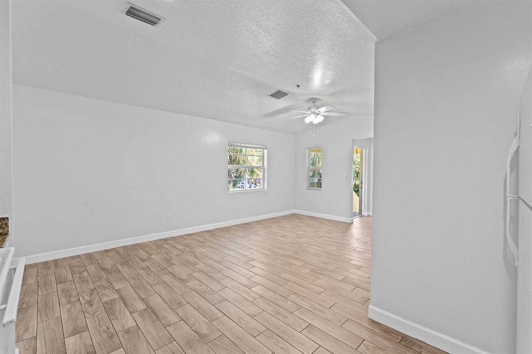 9-web-or-mls-A7409393