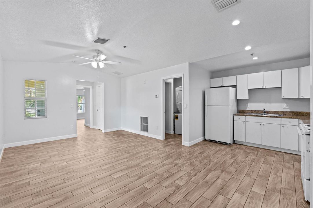 12-web-or-mls-A7409429