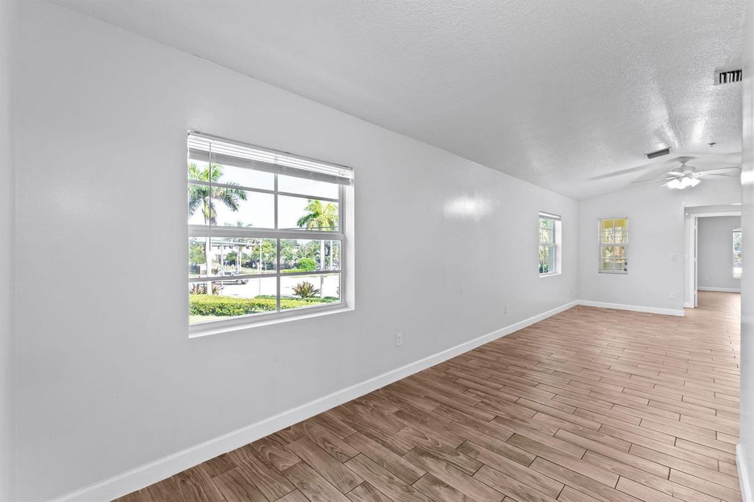 17-web-or-mls-A7409408