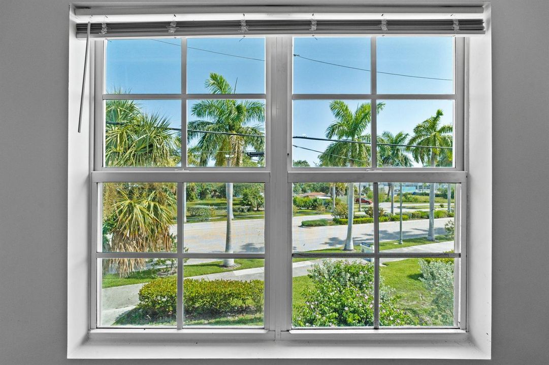 25-web-or-mls-A7409444