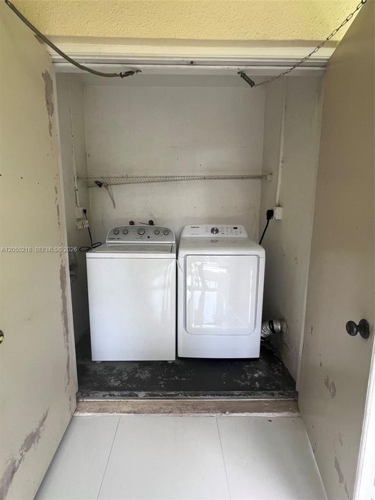 En Renta: $2,400 (2 camas, 2 baños, 910 Pies cuadrados)