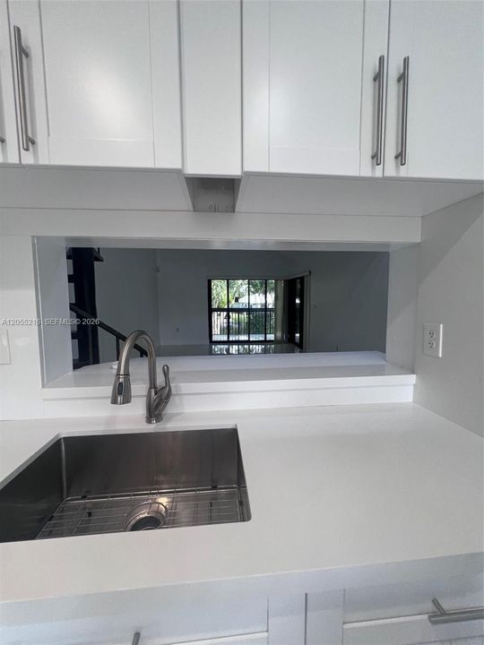 En Renta: $2,400 (2 camas, 2 baños, 910 Pies cuadrados)
