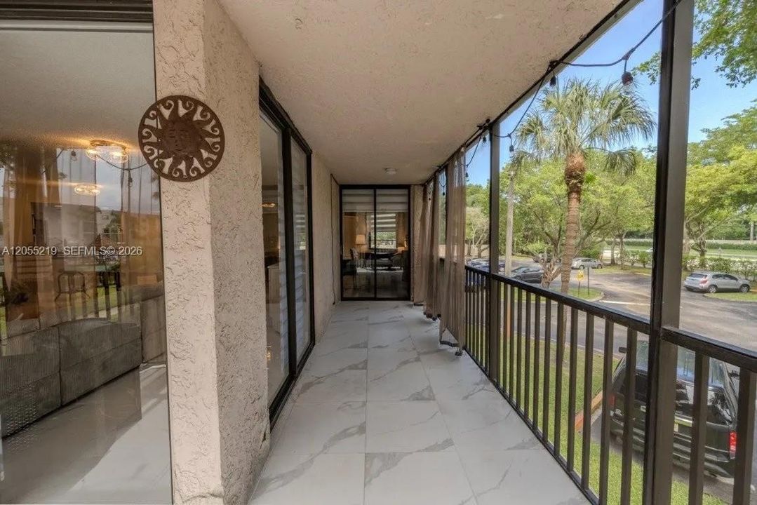 Screened-In Balcony