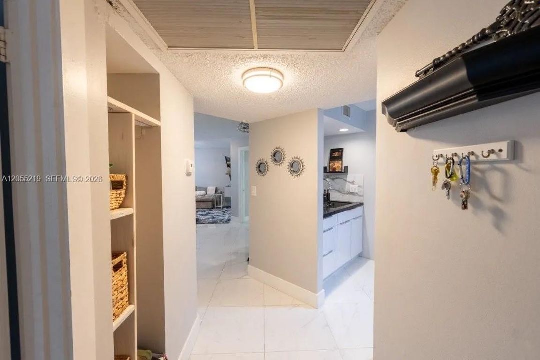 В аренду: $3,500 (3 спален, 2 ванн, 1100 Квадратных фут)