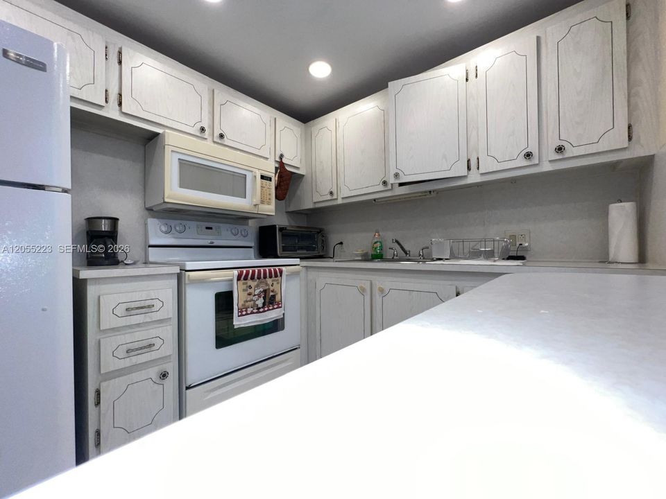 В аренду: $1,550 (2 спален, 1 ванн, 840 Квадратных фут)