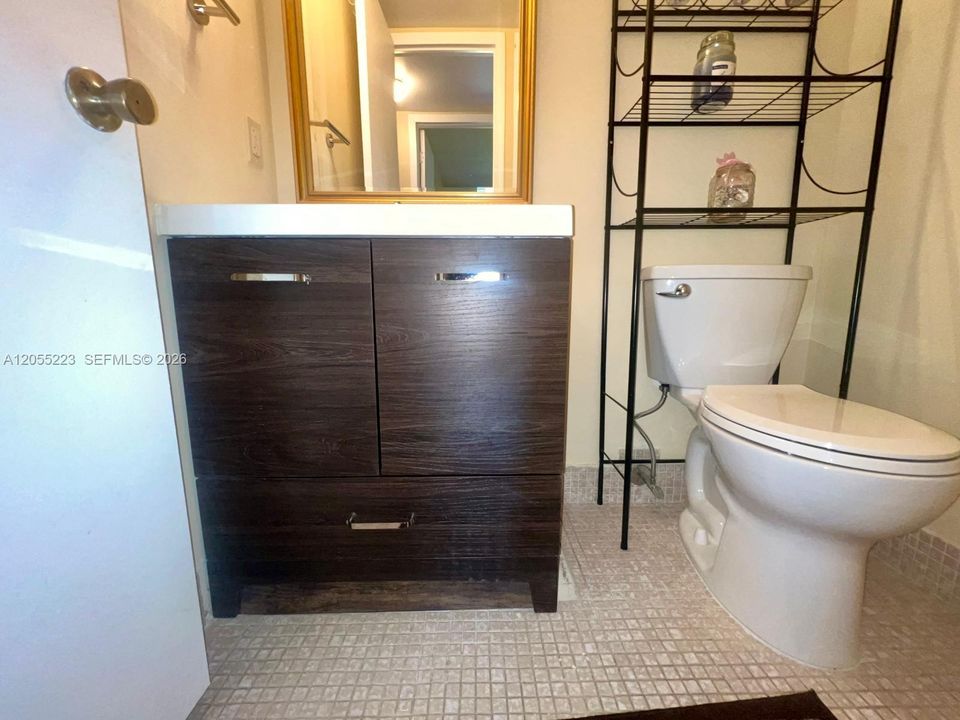 В аренду: $1,550 (2 спален, 1 ванн, 840 Квадратных фут)