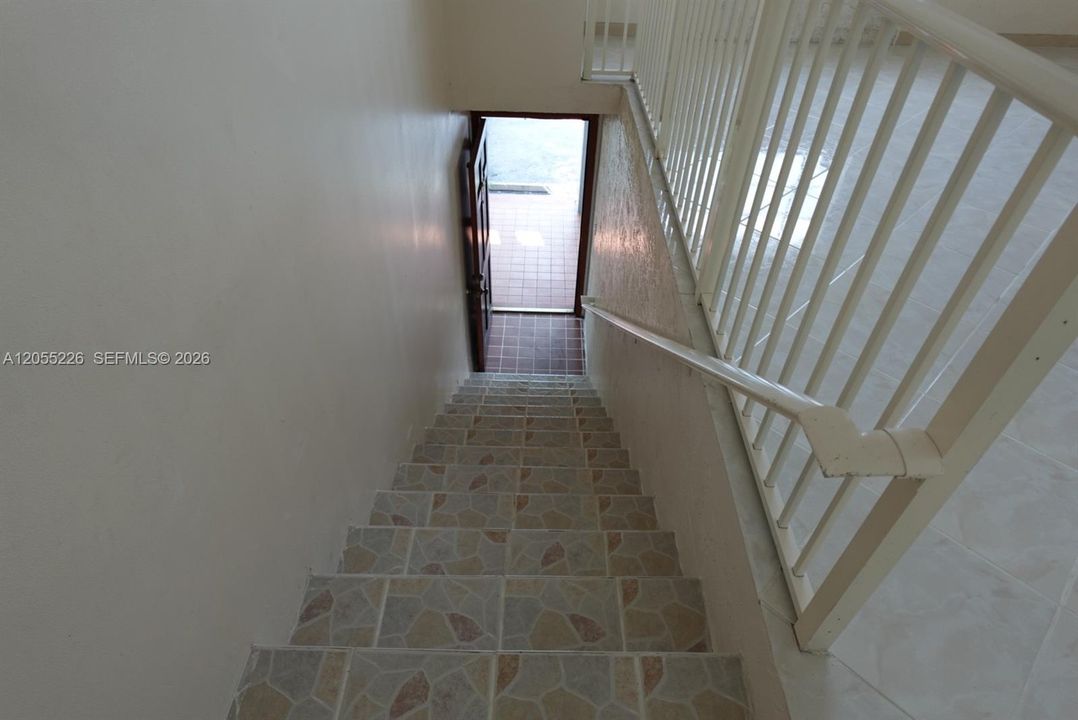 For Sale: $339,990 (2 beds, 2 baths, 1020 Square Feet)