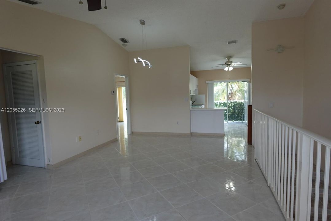 For Sale: $339,990 (2 beds, 2 baths, 1020 Square Feet)