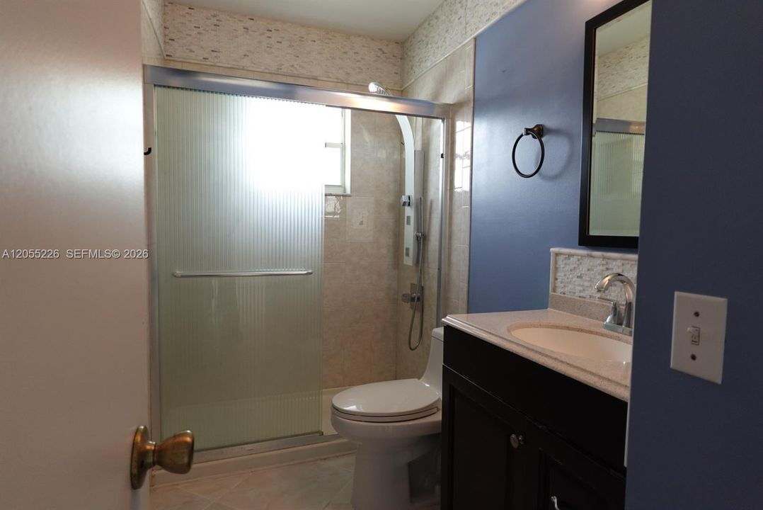 For Sale: $339,990 (2 beds, 2 baths, 1020 Square Feet)