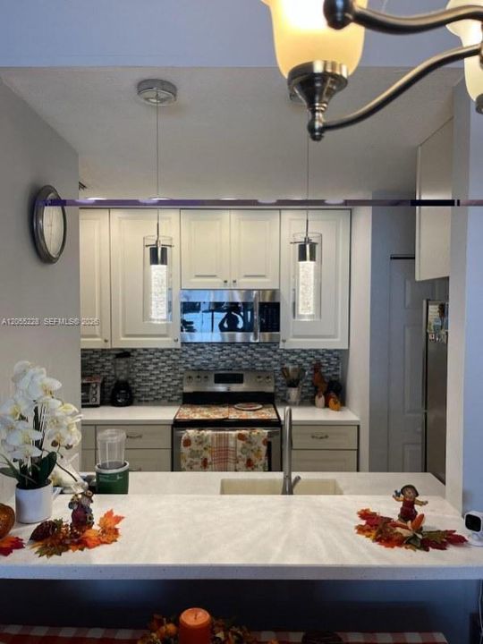 En Venta: $379,000 (2 camas, 2 baños, 856 Pies cuadrados)
