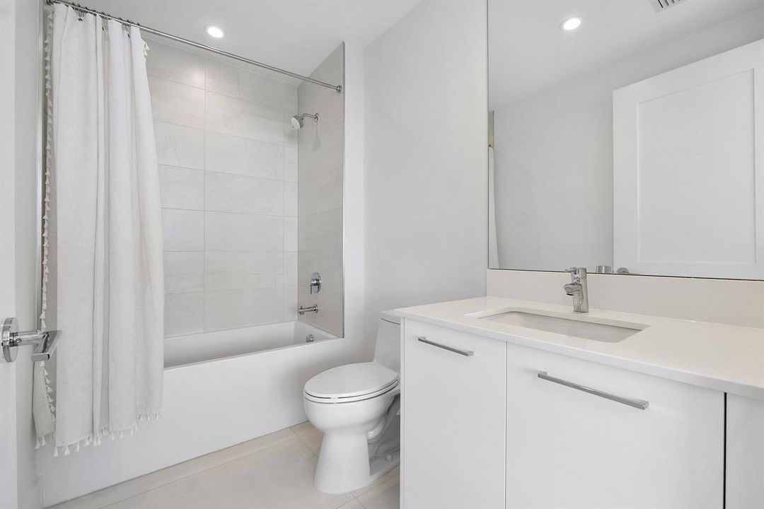 153 N Seabreeze Blvd u1803_005