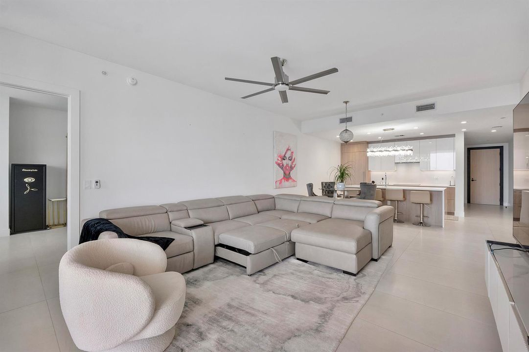 153 N Seabreeze Blvd u1803_015