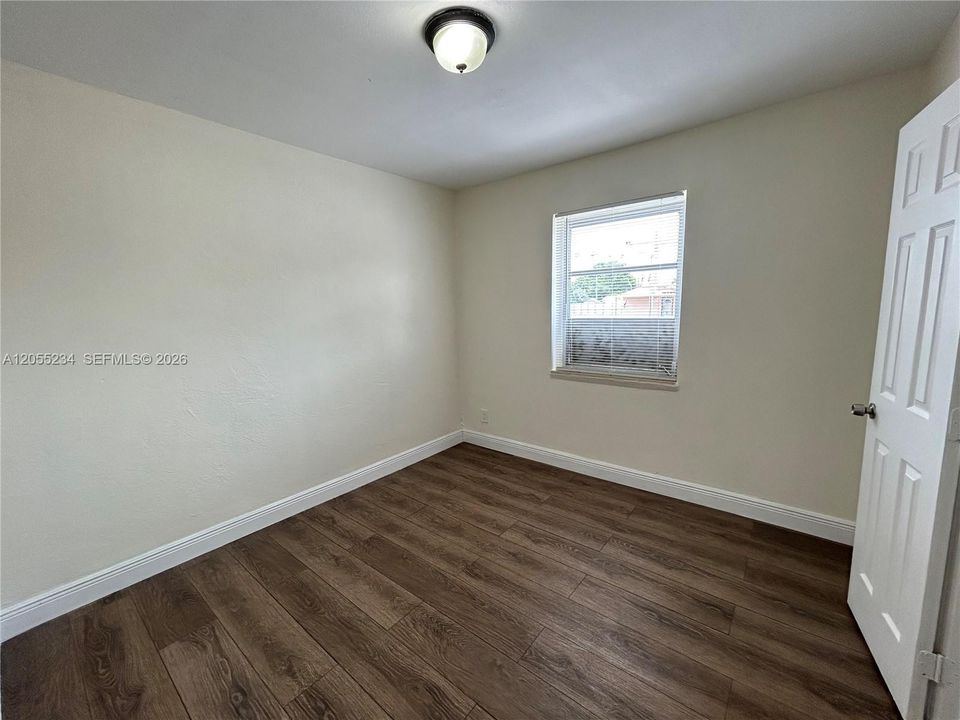 В аренду: $3,495 (4 спален, 2 ванн, 875 Квадратных фут)