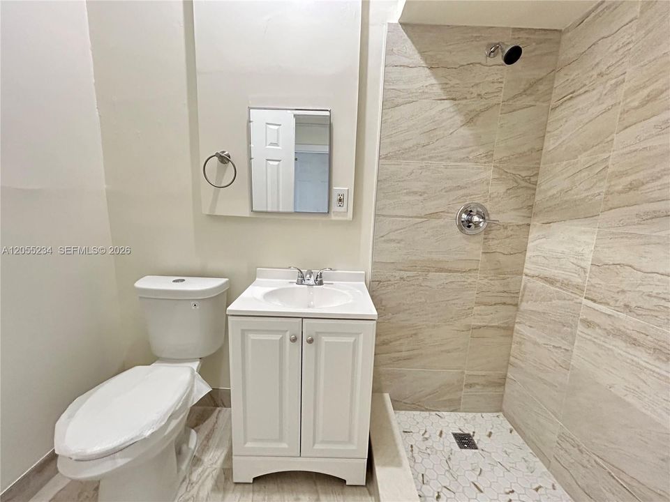 В аренду: $3,495 (4 спален, 2 ванн, 875 Квадратных фут)