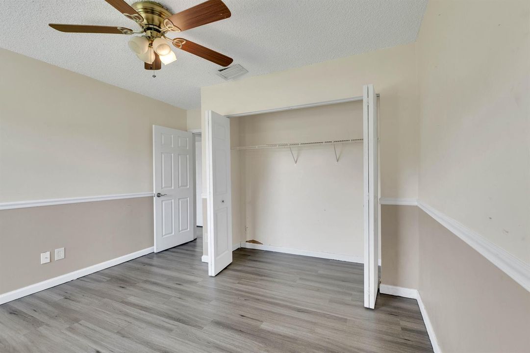 31-10723 NW 11th St-31