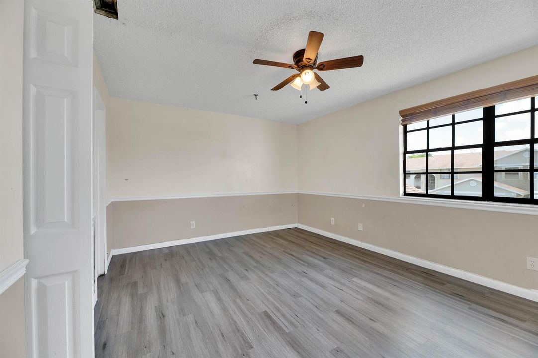 23-10723 NW 11th St-23