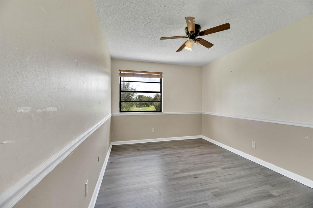 33-10723 NW 11th St-33