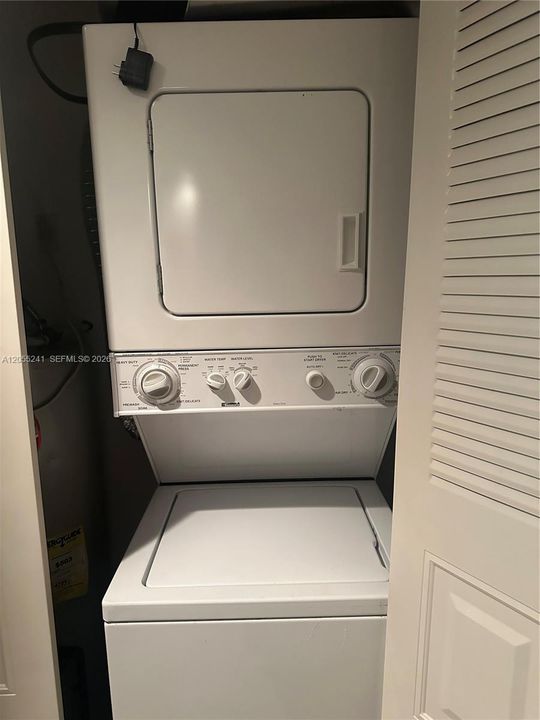 En Venta: $169,000 (1 camas, 1 baños, 1045 Pies cuadrados)
