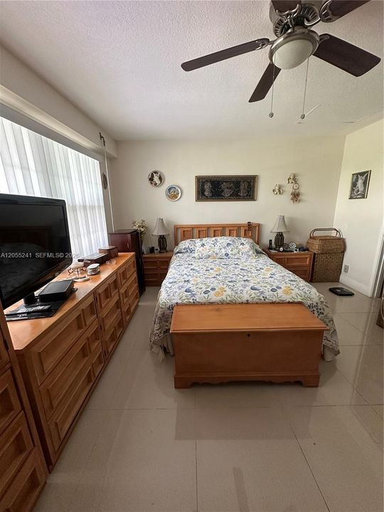 En Venta: $169,000 (1 camas, 1 baños, 1045 Pies cuadrados)
