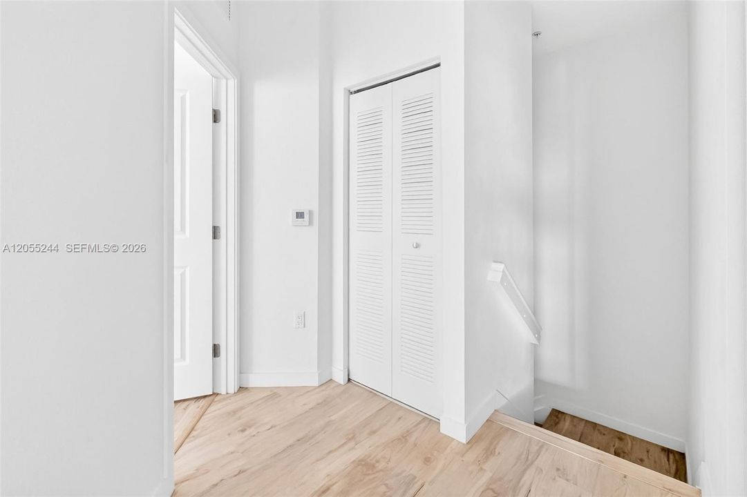 En Venta: $410,000 (2 camas, 2 baños, 1262 Pies cuadrados)