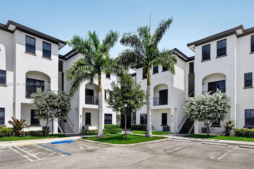 En Venta: $410,000 (2 camas, 2 baños, 1262 Pies cuadrados)
