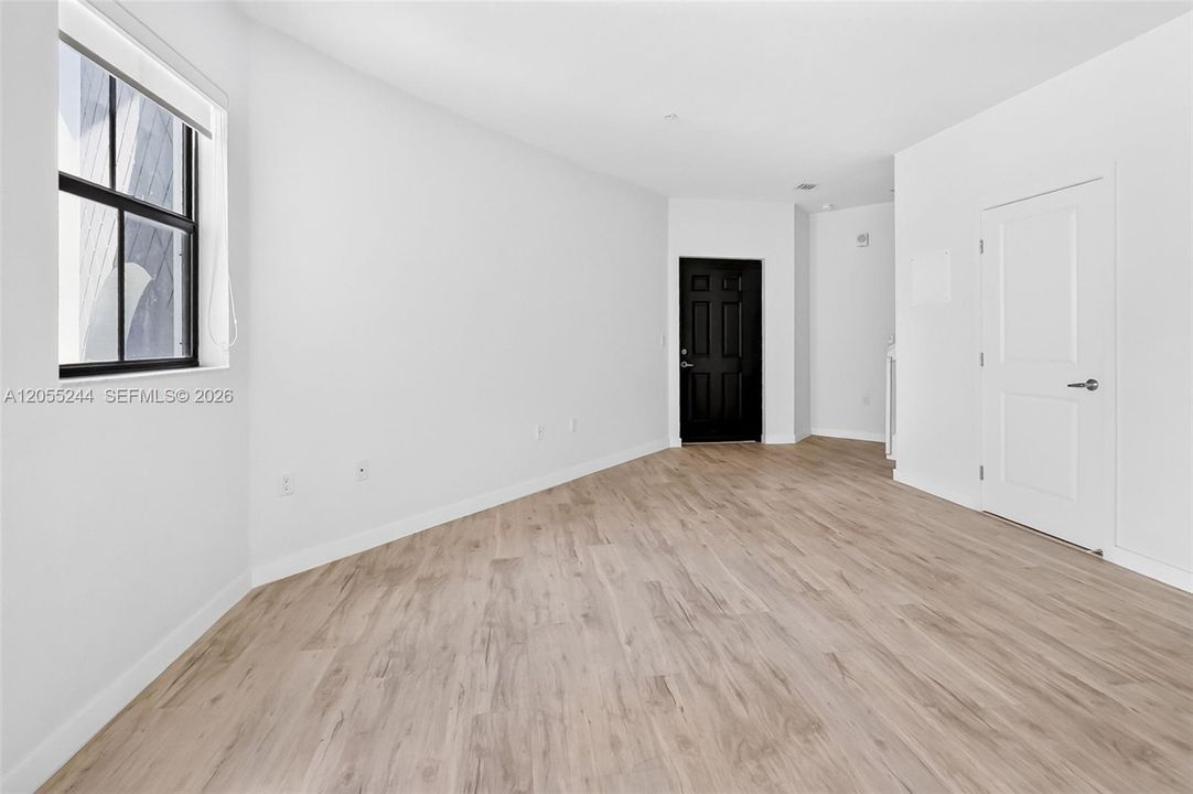 En Venta: $410,000 (2 camas, 2 baños, 1262 Pies cuadrados)