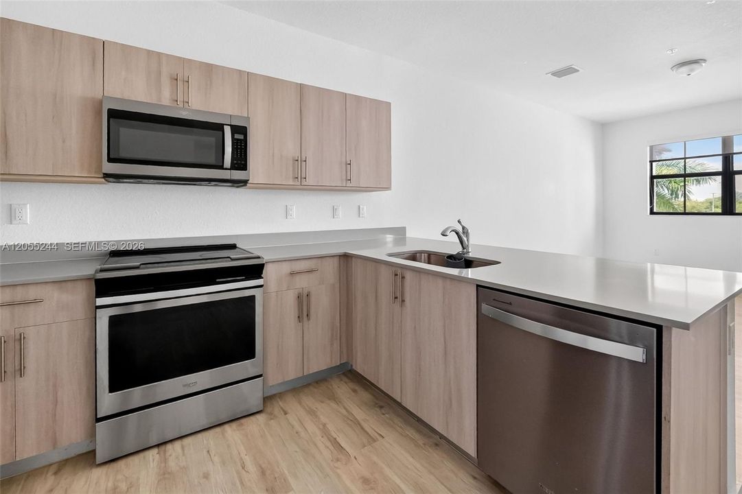 En Venta: $410,000 (2 camas, 2 baños, 1262 Pies cuadrados)