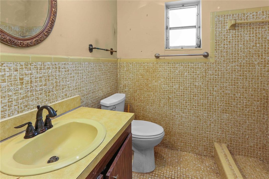 En Venta: $790,000 (5 camas, 3 baños, 2346 Pies cuadrados)