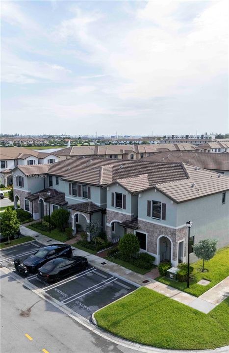 For Sale: $530,000 (3 beds, 2 baths, 1412 Square Feet)