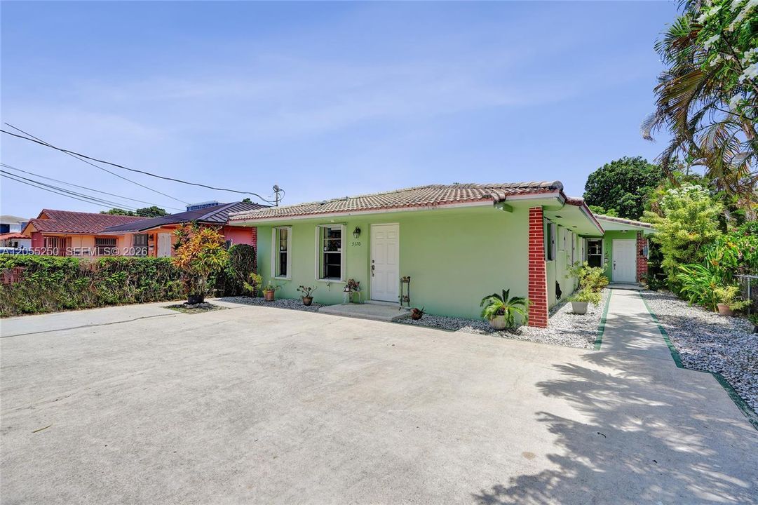 For Sale: $930,000 (0 beds, 0 baths, 2287 Square Feet)